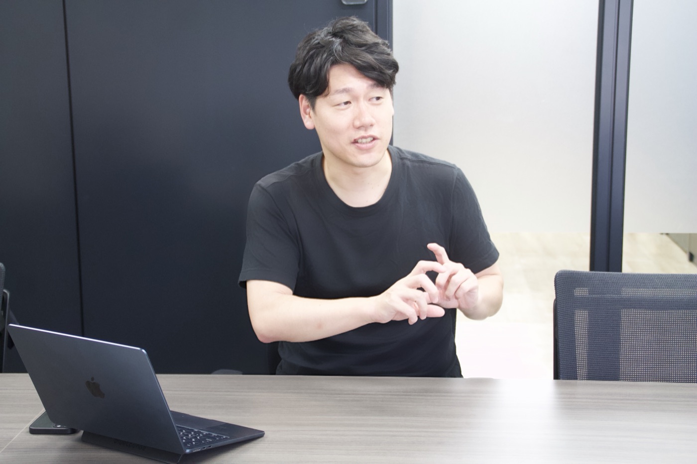 インタビューで語る島田様